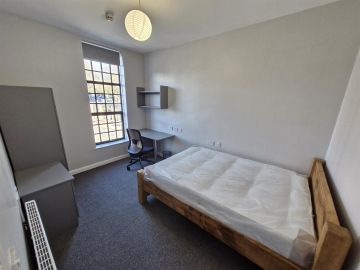 Bath Inn, Robin Hood Street